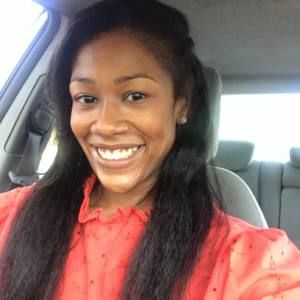 Meet your Posher, Zakia